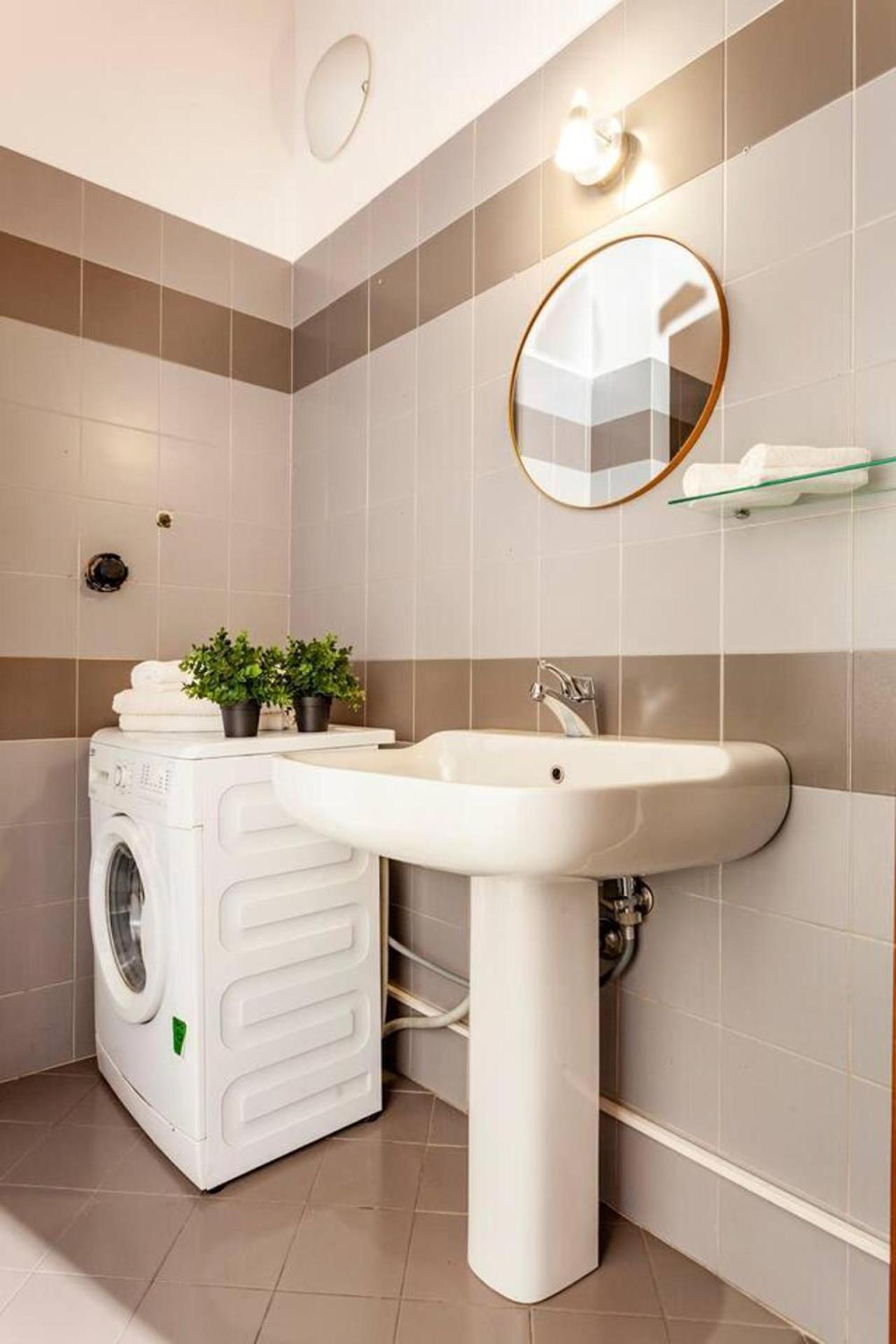 Casa vacanze Design With Parking Navigli Area Milano